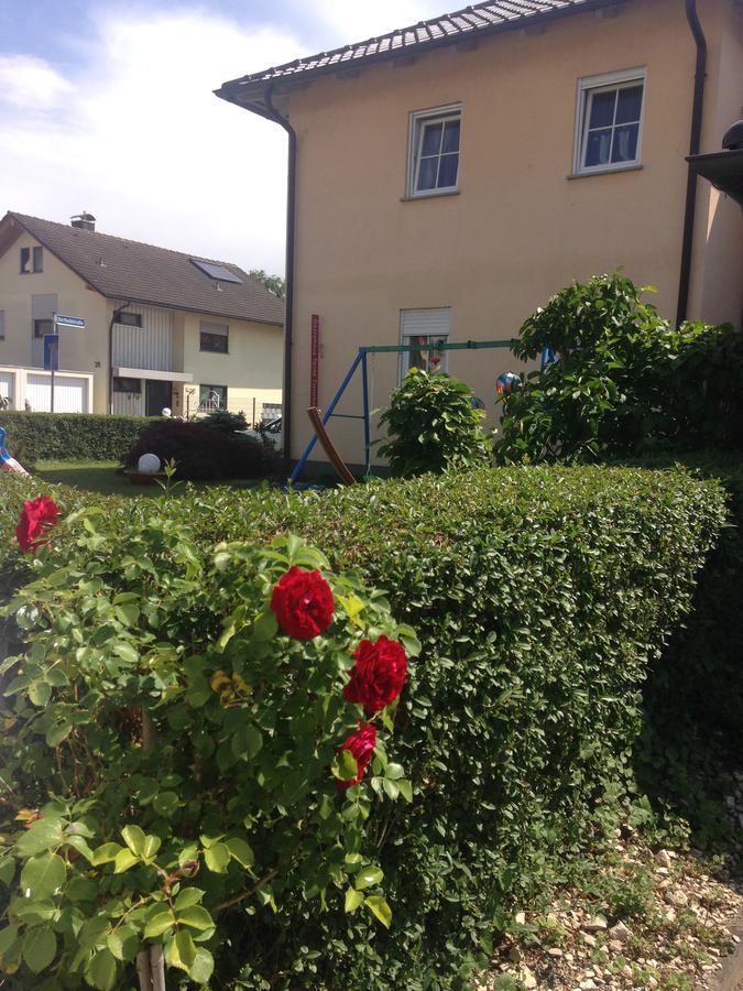 Gaestehaus Tante Tienchen 7 Minuten Zu Fuss Zum Europa Park , Plus Kostenloses Parkplatzticket Rulantica ,Alle Unsere Suiten Haben Einen Balkon ルスト エクステリア 写真
